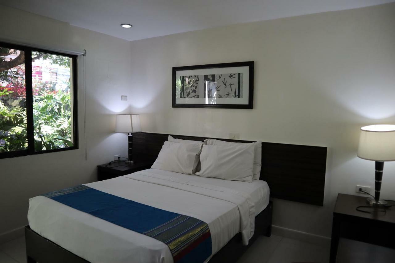 Domicilio Lorenzo Davao Stadt Exterior foto