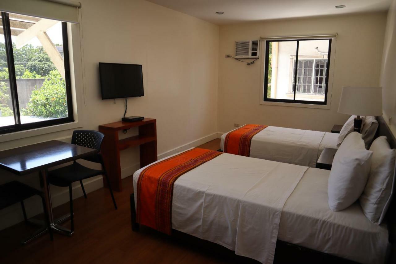 Domicilio Lorenzo Davao Stadt Exterior foto