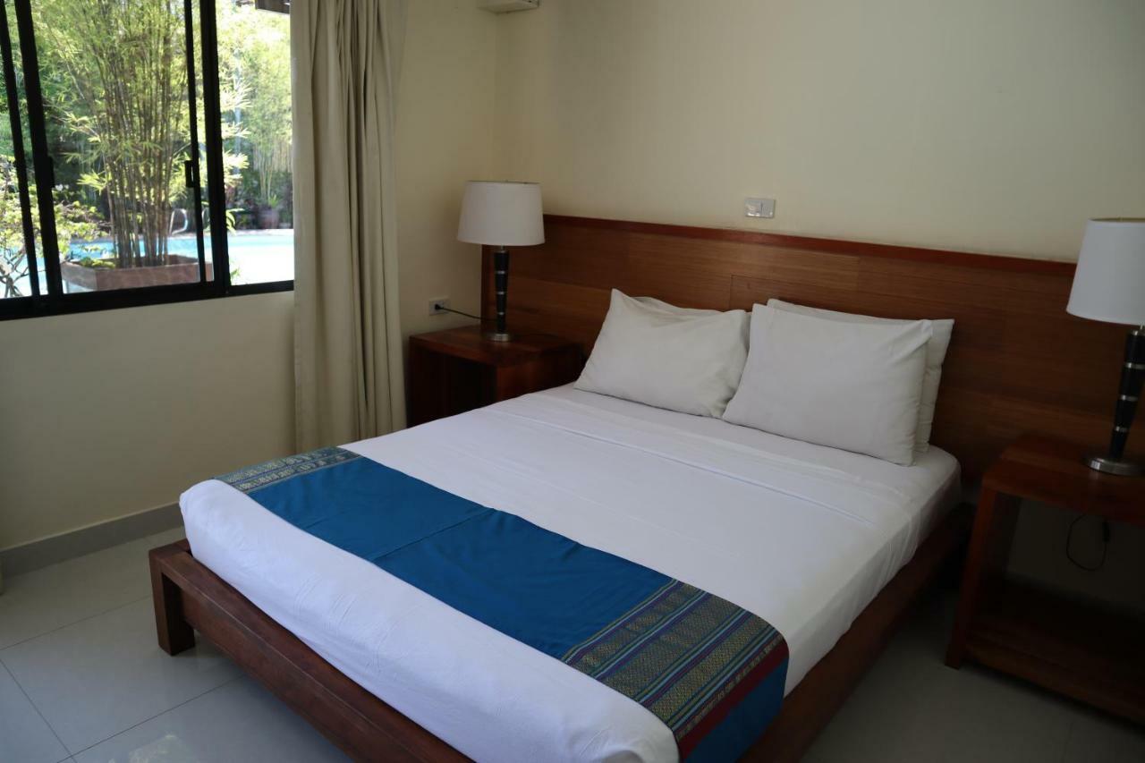 Domicilio Lorenzo Davao Stadt Exterior foto