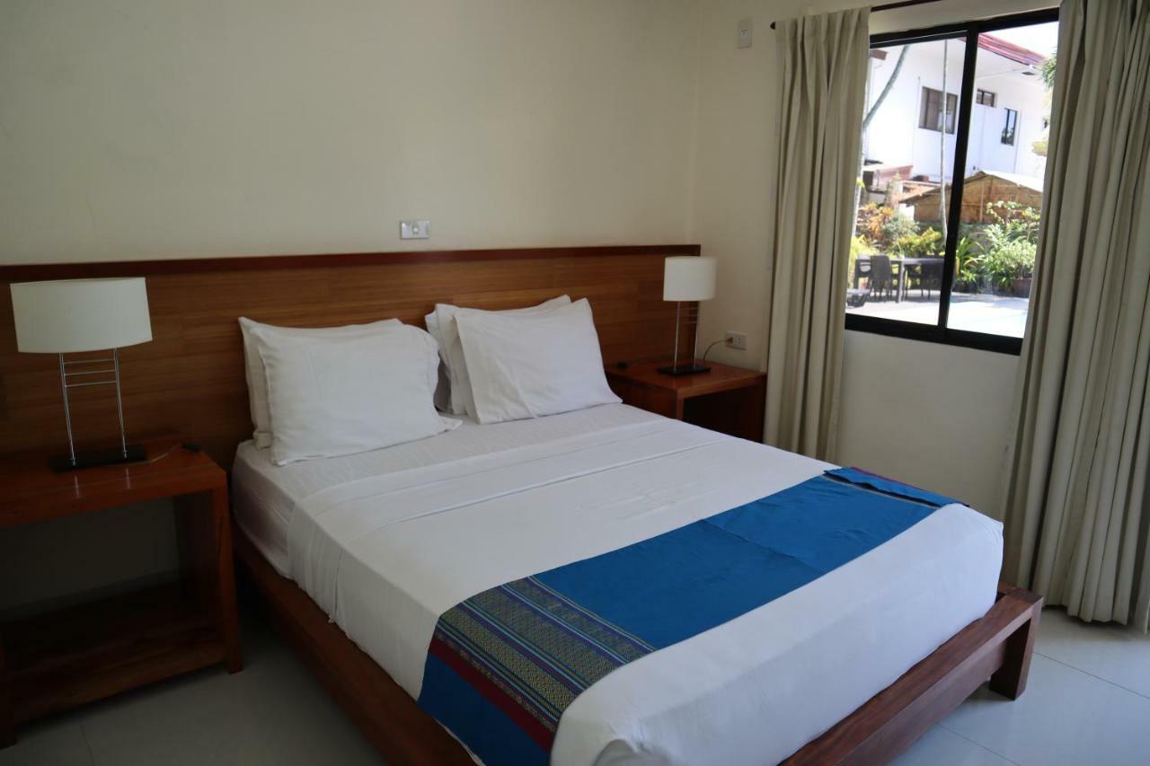Domicilio Lorenzo Davao Stadt Exterior foto