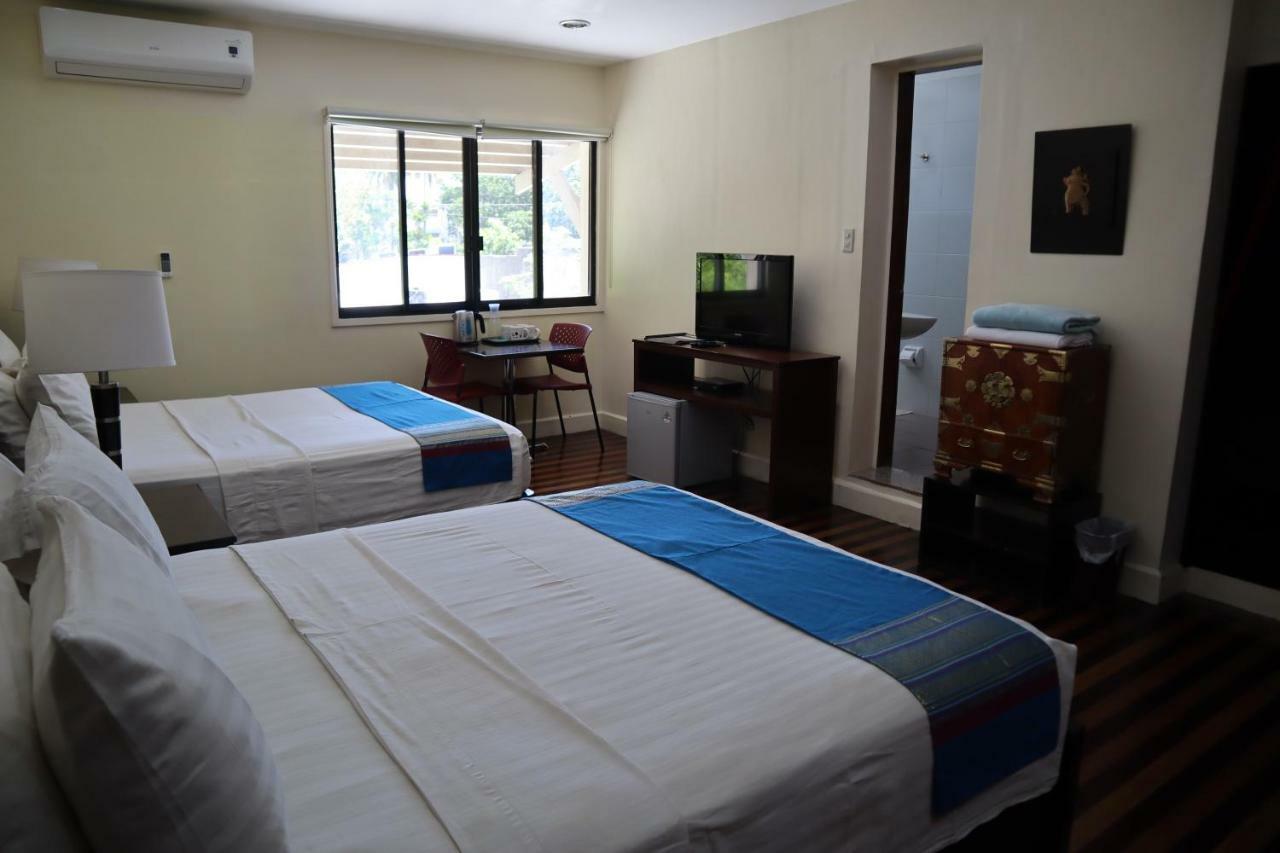 Domicilio Lorenzo Davao Stadt Exterior foto